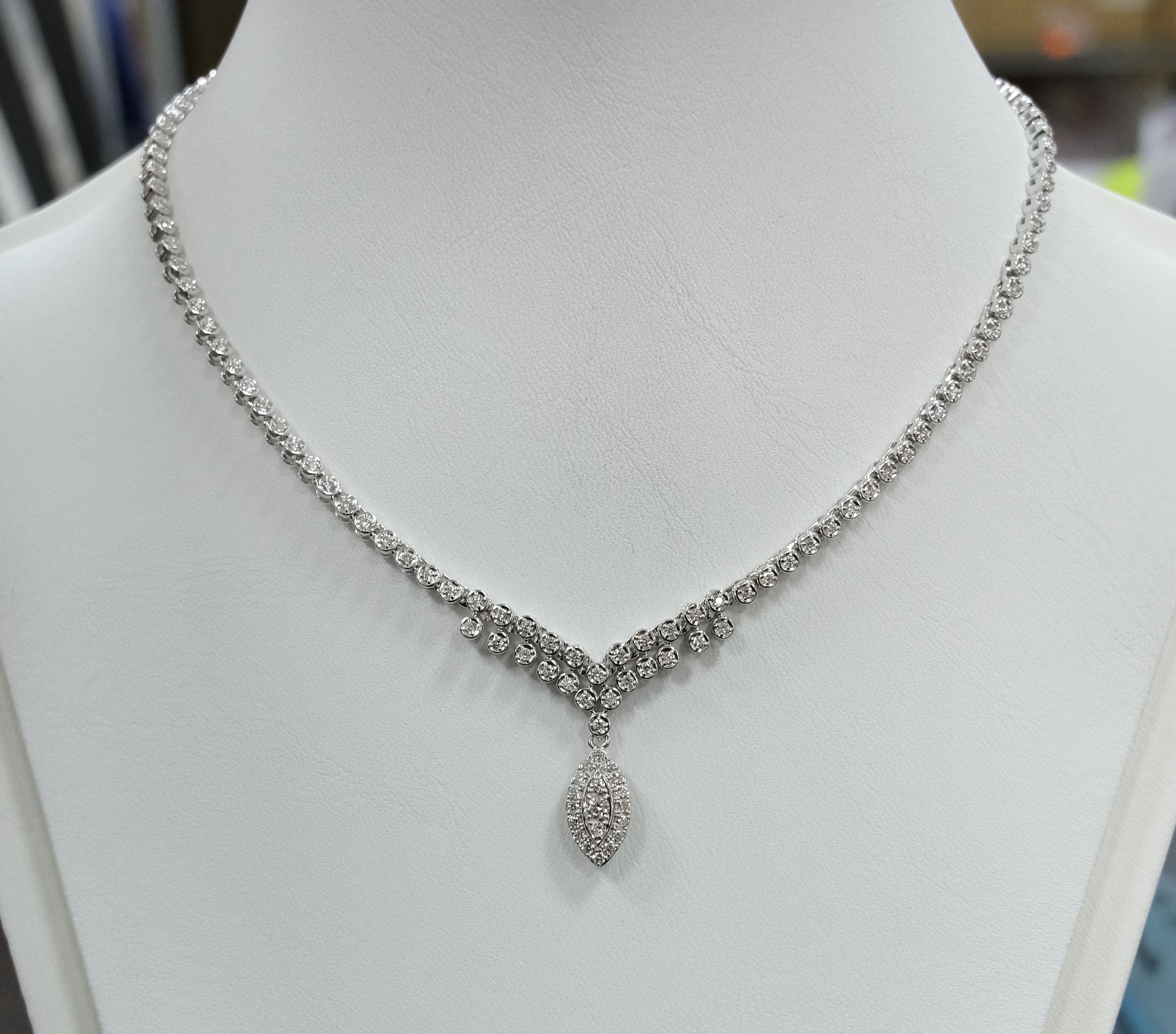 10711-000164 Колье (Au 585)